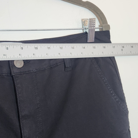 Current/Elliott Black The Confidant Cropped Chino Pants Size 31 NWT - Picture 5 of 12